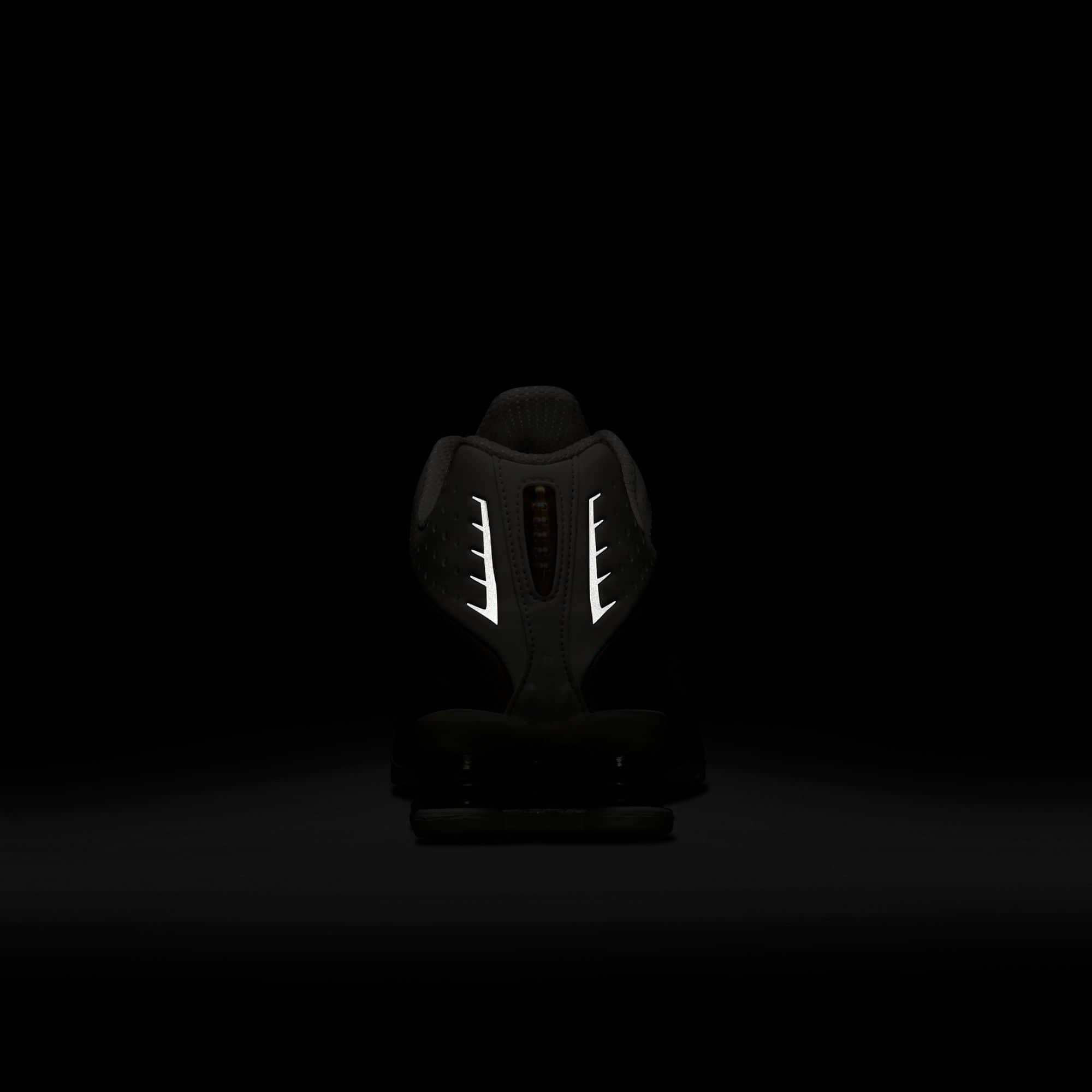 Nike FOOTWEAR Nike Shox R4 - Women's