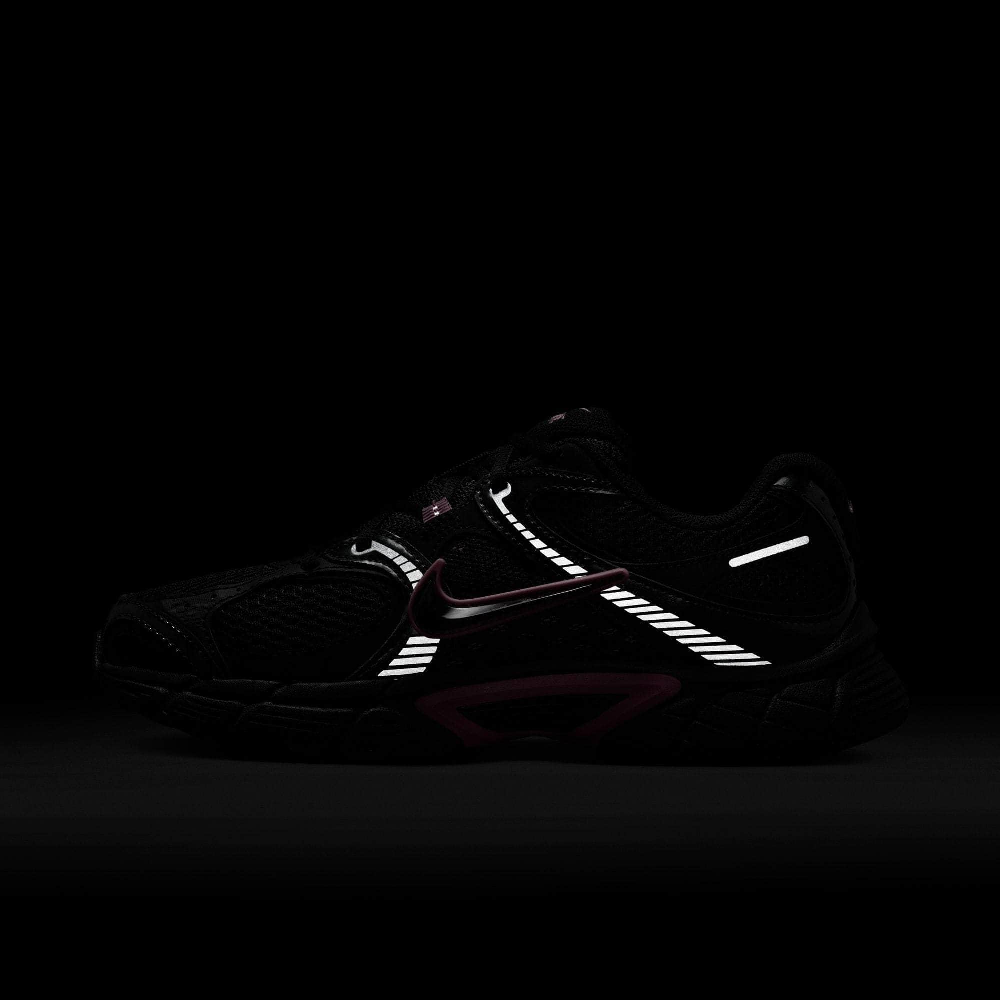 Nike V5 RNR - Women's