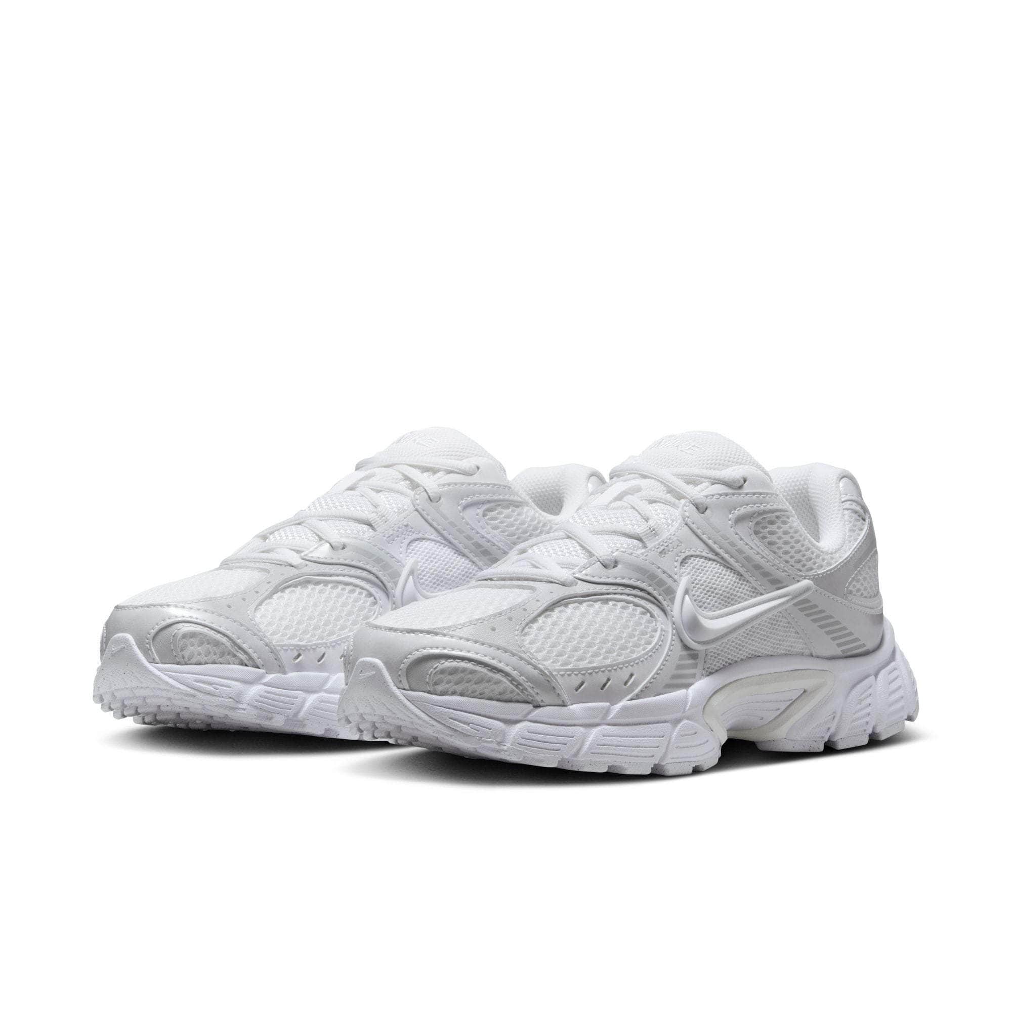 Nike FOOTWEAR Nike V5 RNR - Women's