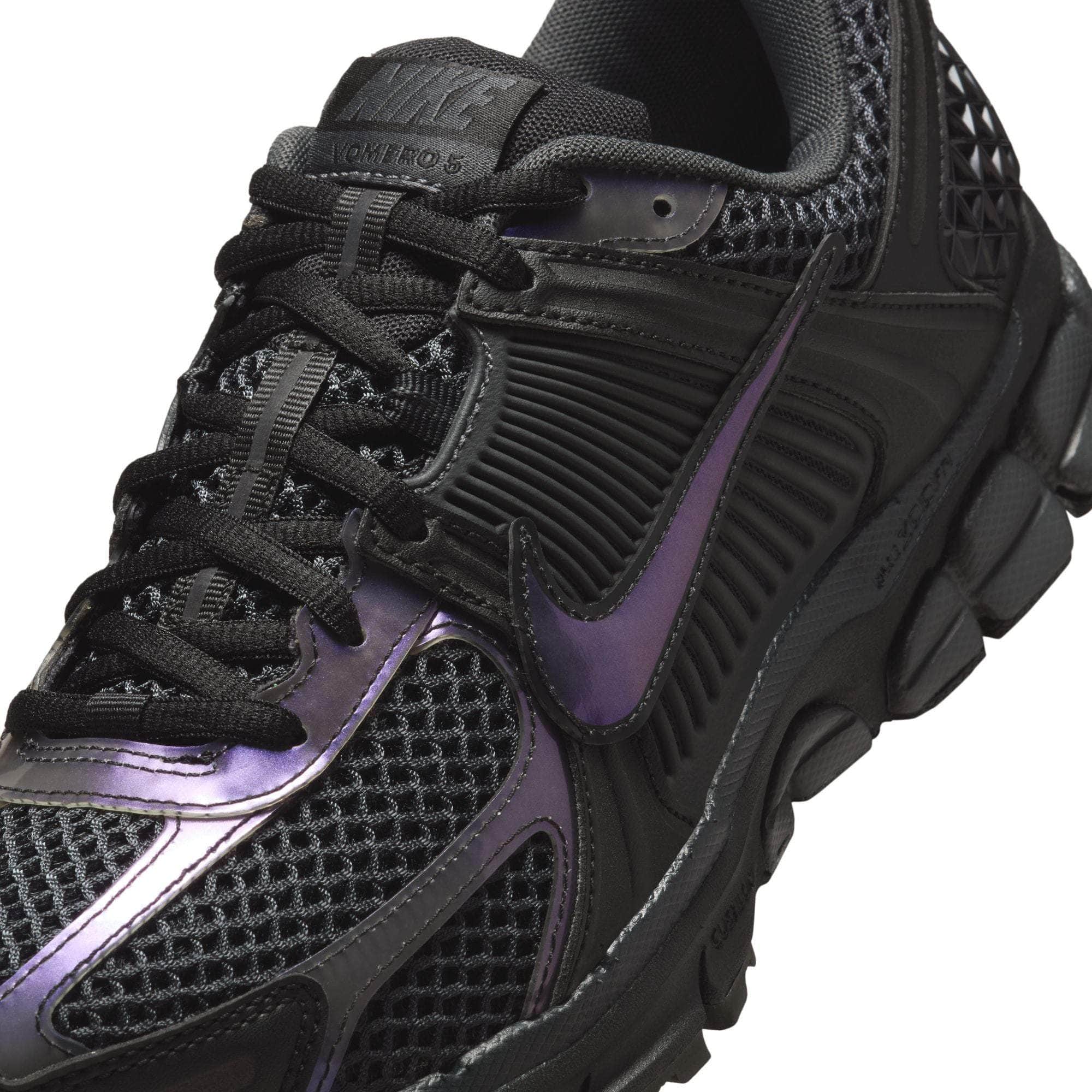 Nike FOOTWEAR Nike Zoom Vomero 5 SE - Women's
