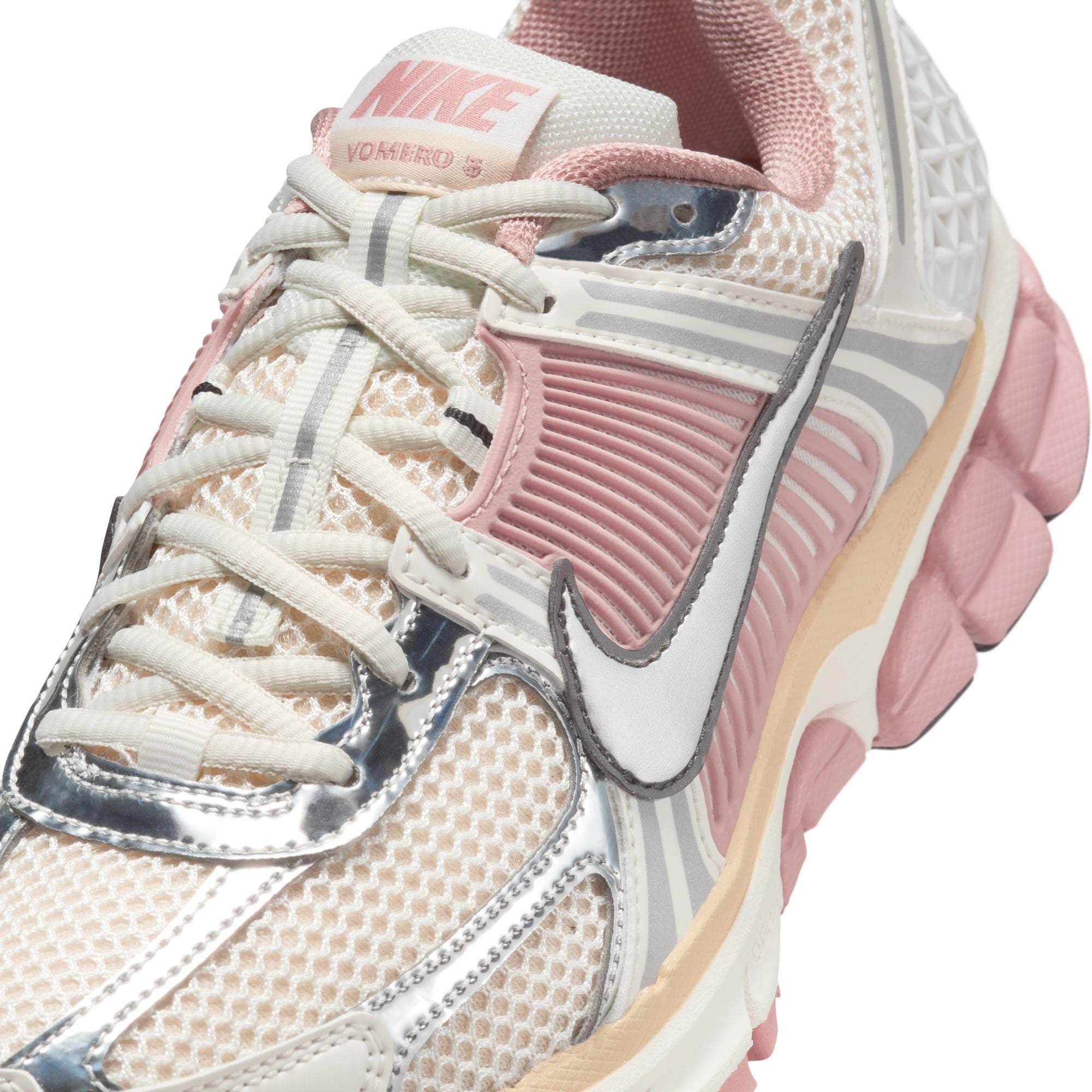 Nike FOOTWEAR Nike Zoom Vomero 5 - Women's