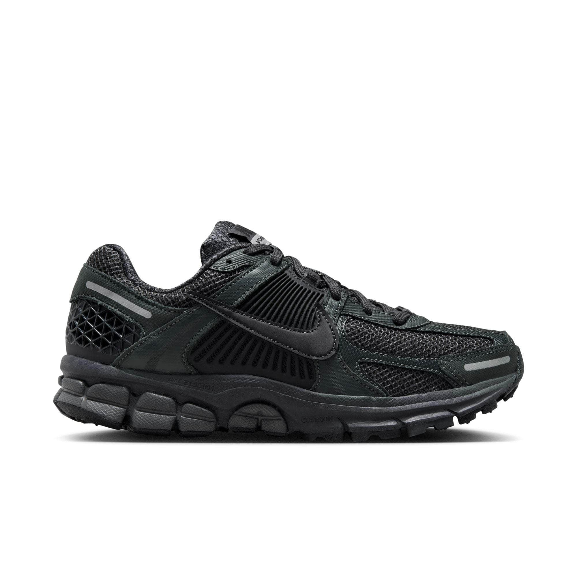 Nike FOOTWEAR Nike Zoom Vomero 5 - Women's