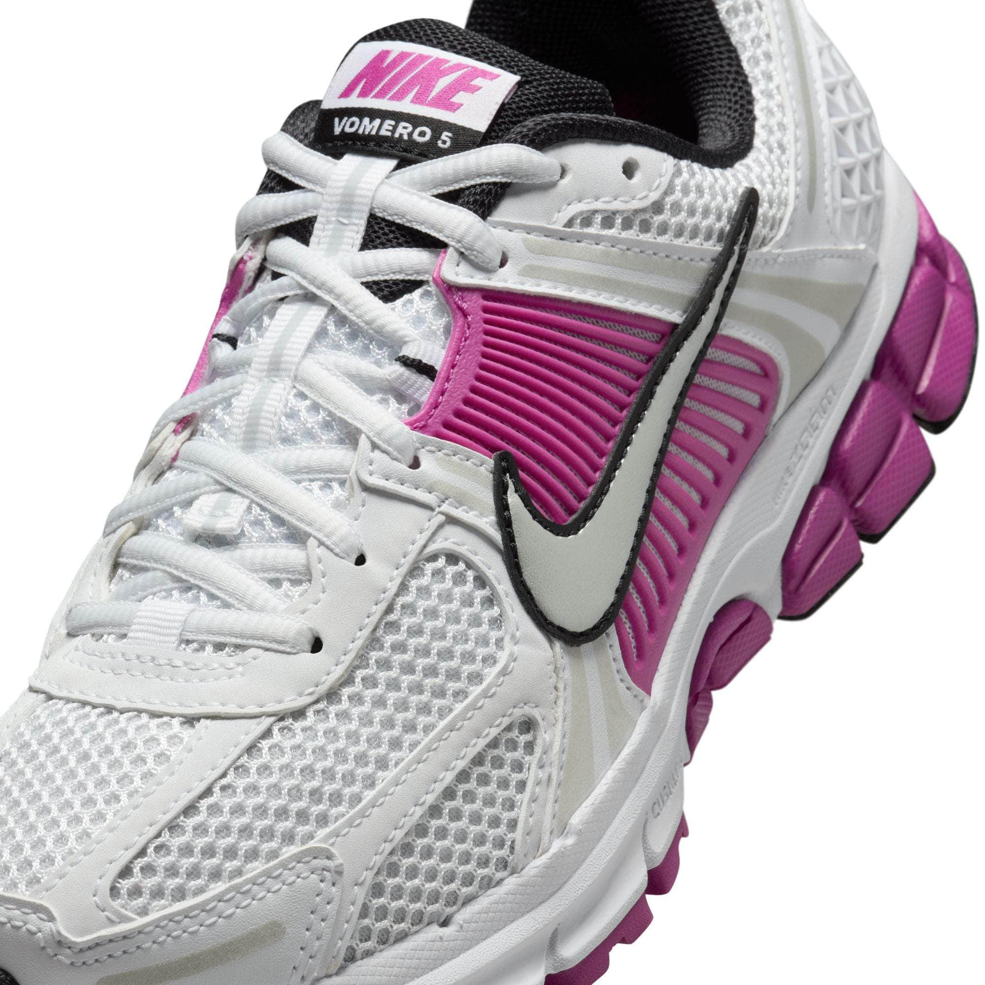 NIKE FOOTWEAR Nike Zoom Vomero 5 - Women's