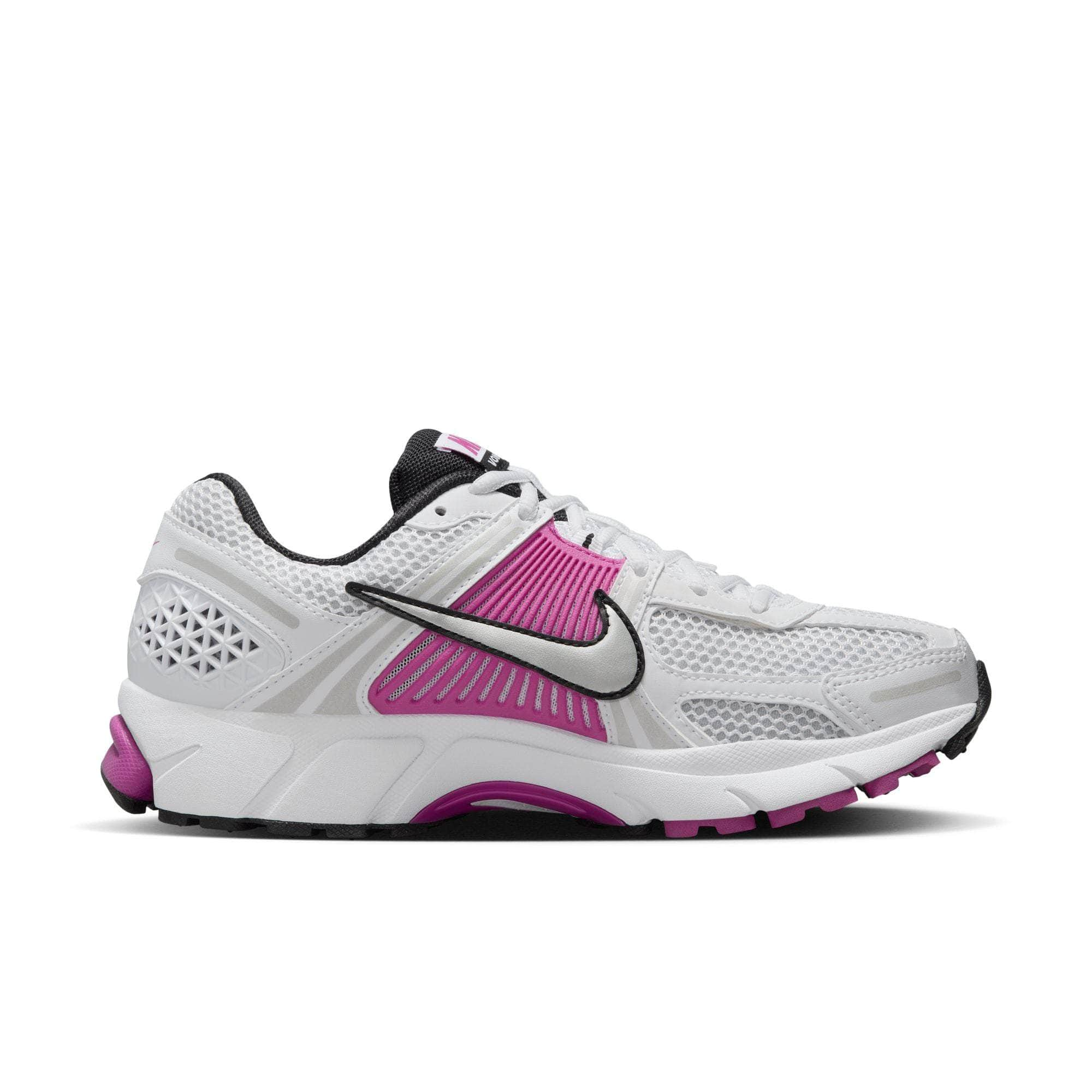 NIKE FOOTWEAR Nike Zoom Vomero 5 - Women's