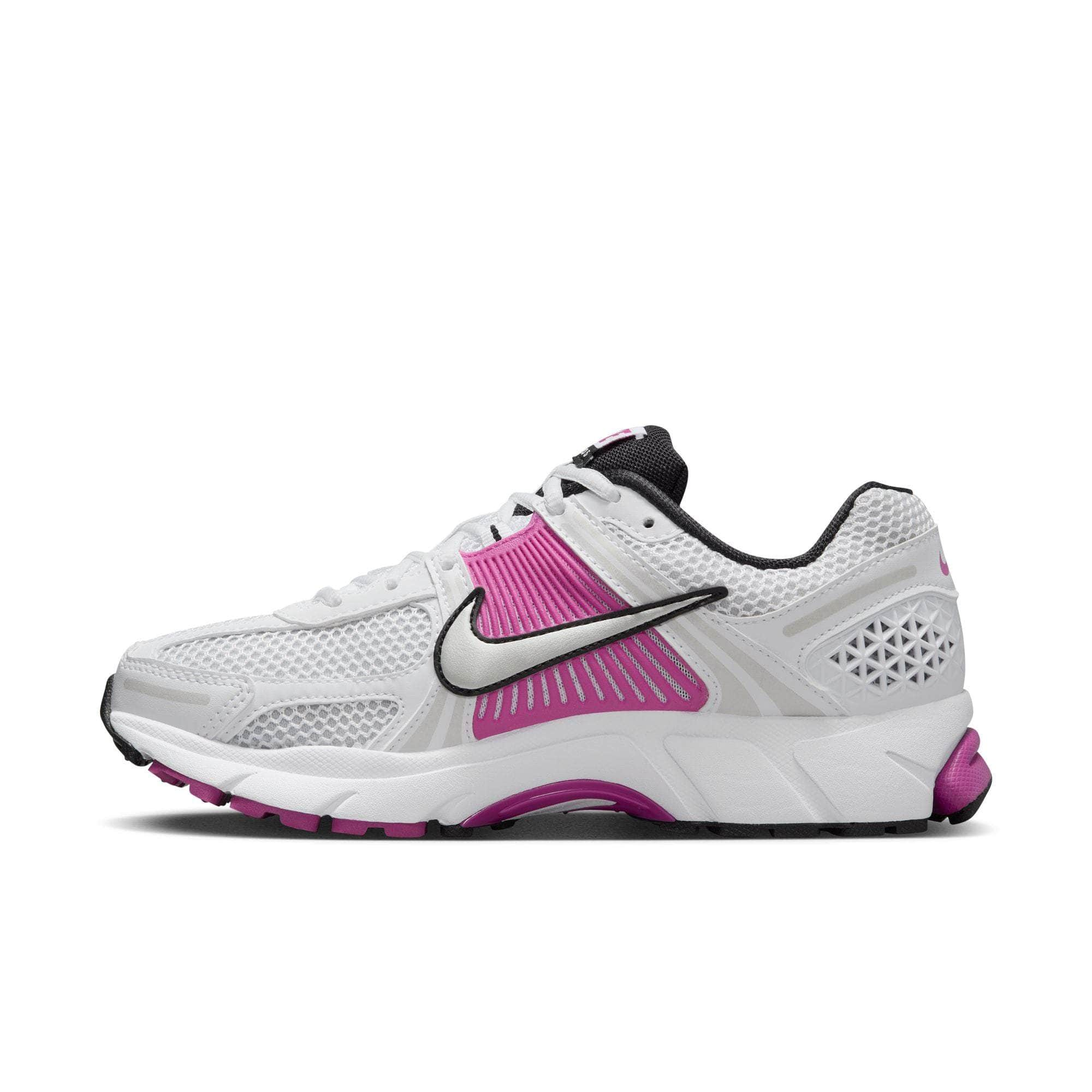 NIKE FOOTWEAR Nike Zoom Vomero 5 - Women's