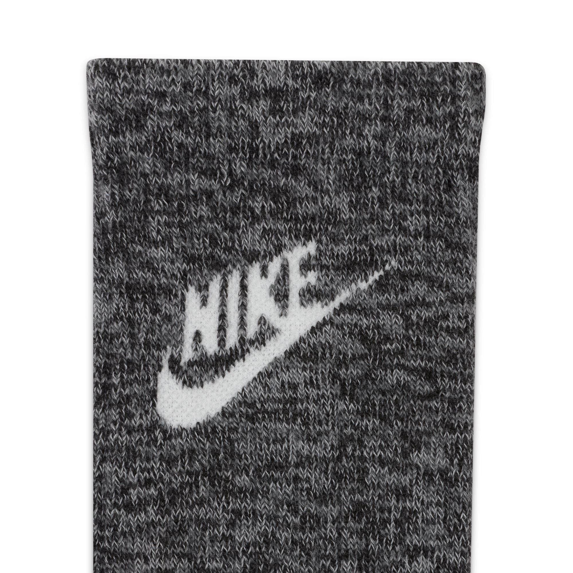 NIKE Socks Nike Everyday Plus Cushioned Crew Socks