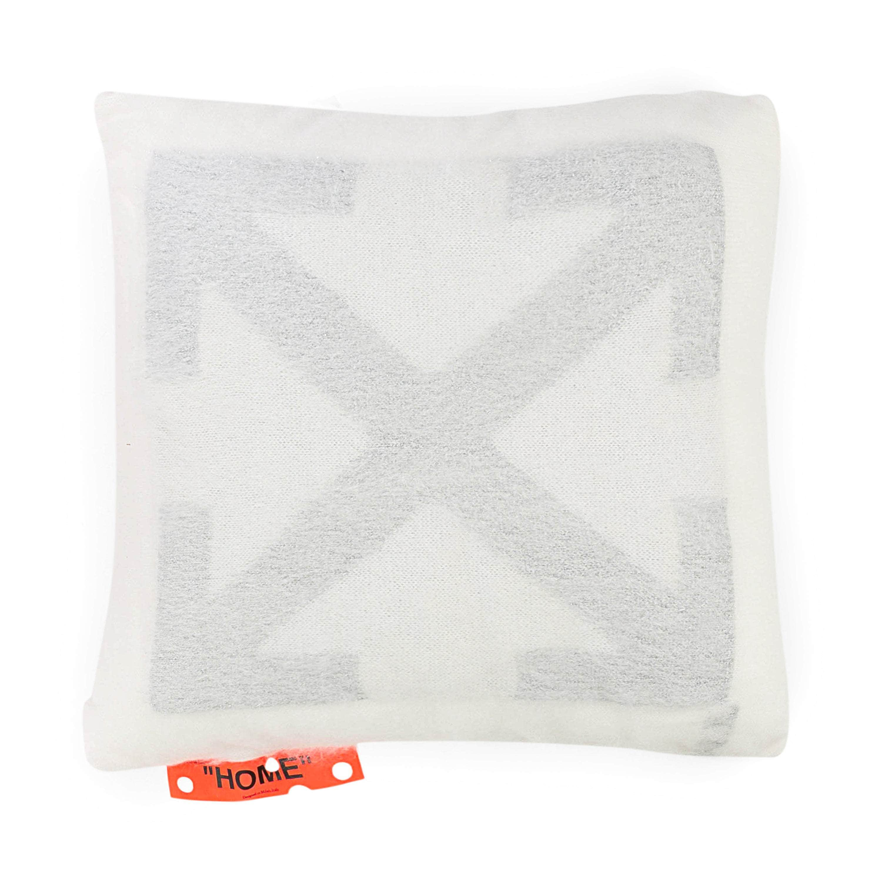 Off-White c/o Virgil Abloh OFW-XACC-0142/OS NWT OFF-WHITE c/o VIRGIL ABLOH White PILLOW Size OS $510 OFW-XACC-0142/OS