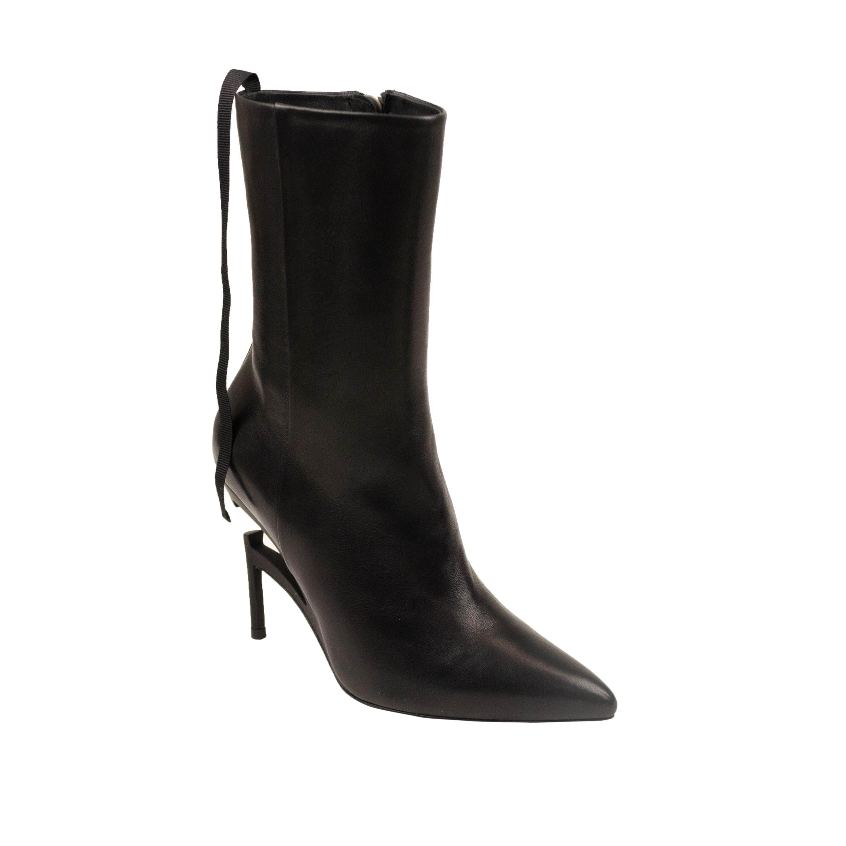 Unravel Project 82NGG-UN-2015/35 NIB UNRAVEL PROJECT Black Ben Taverneti Ankle Boots Size 35 $1540 82NGG-UN-2015/35