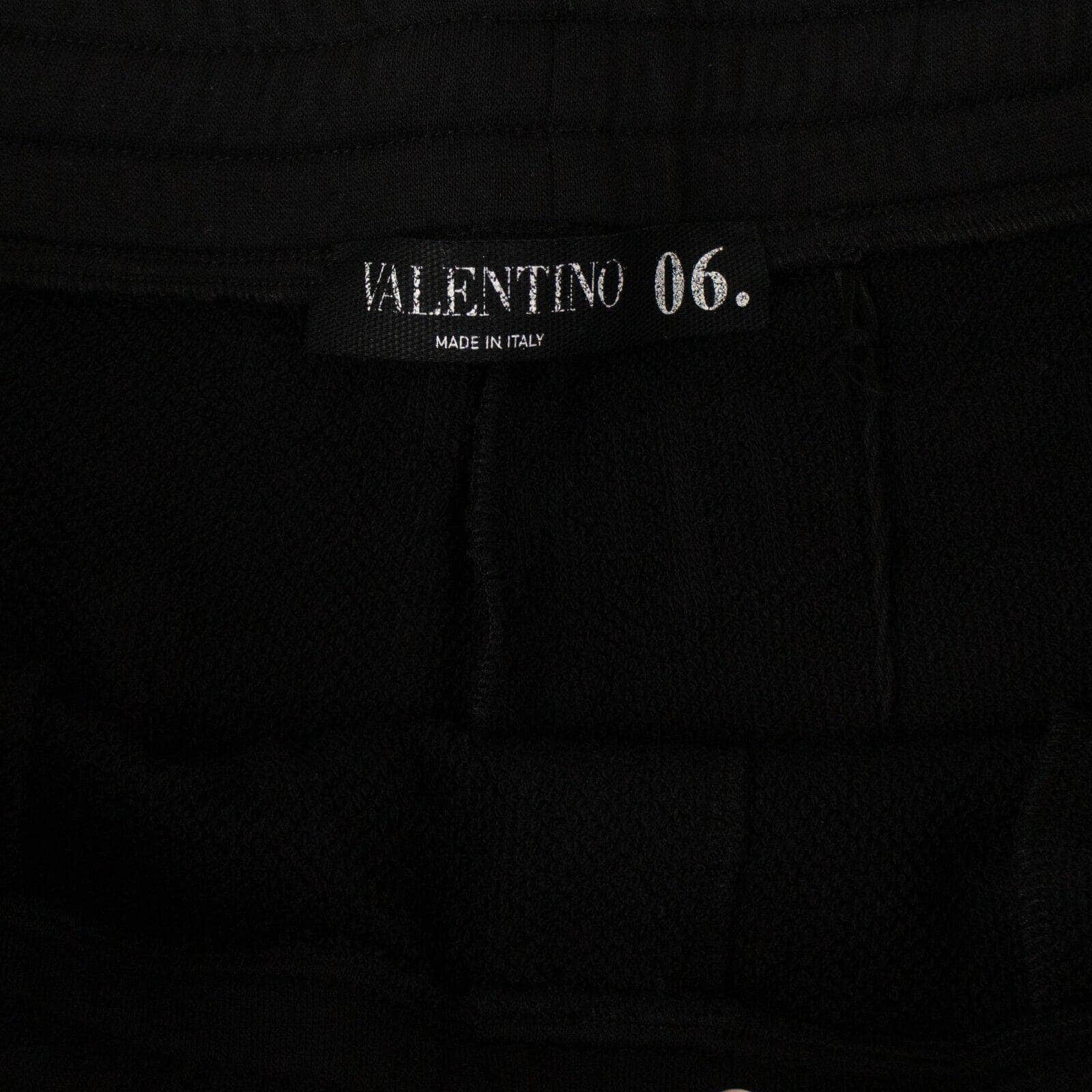 Valentino 500-750, channelenable-all, chicmi, couponcollection, gender-mens, main-clothing, mens-shoes, size-xxl, valentino XXL Black Studded Fianchi Bermuda Sweatshorts 95-VLT-1004/XXL 95-VLT-1004/XXL