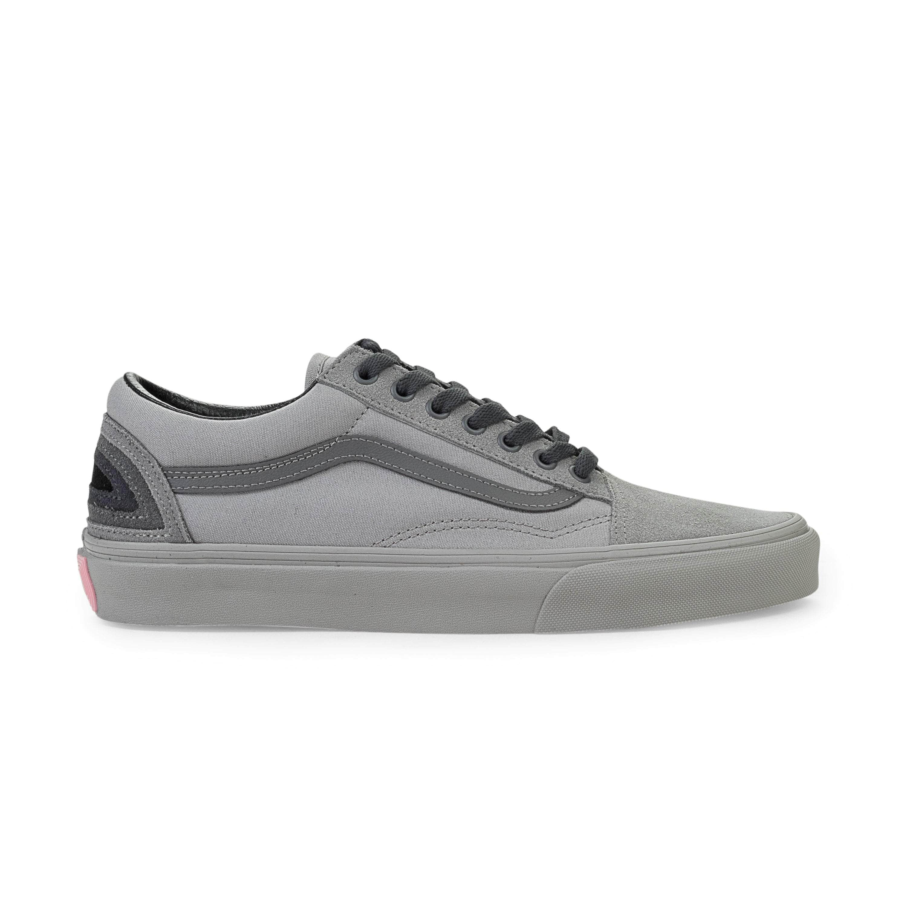 Vans 95-VNS-2023/10.5 NWT Vans GREY YEAR OF THE RAT U OLD SKOOL SNEAKER SIZE 10.5 $70 95-VNS-2023/10.5