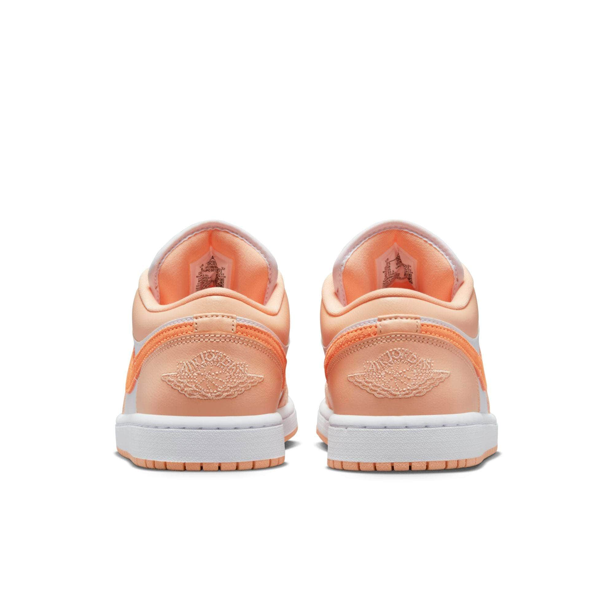 Air jordan best sale orange et blanche