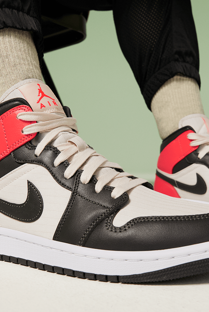 air jordan 1 mid se satin
