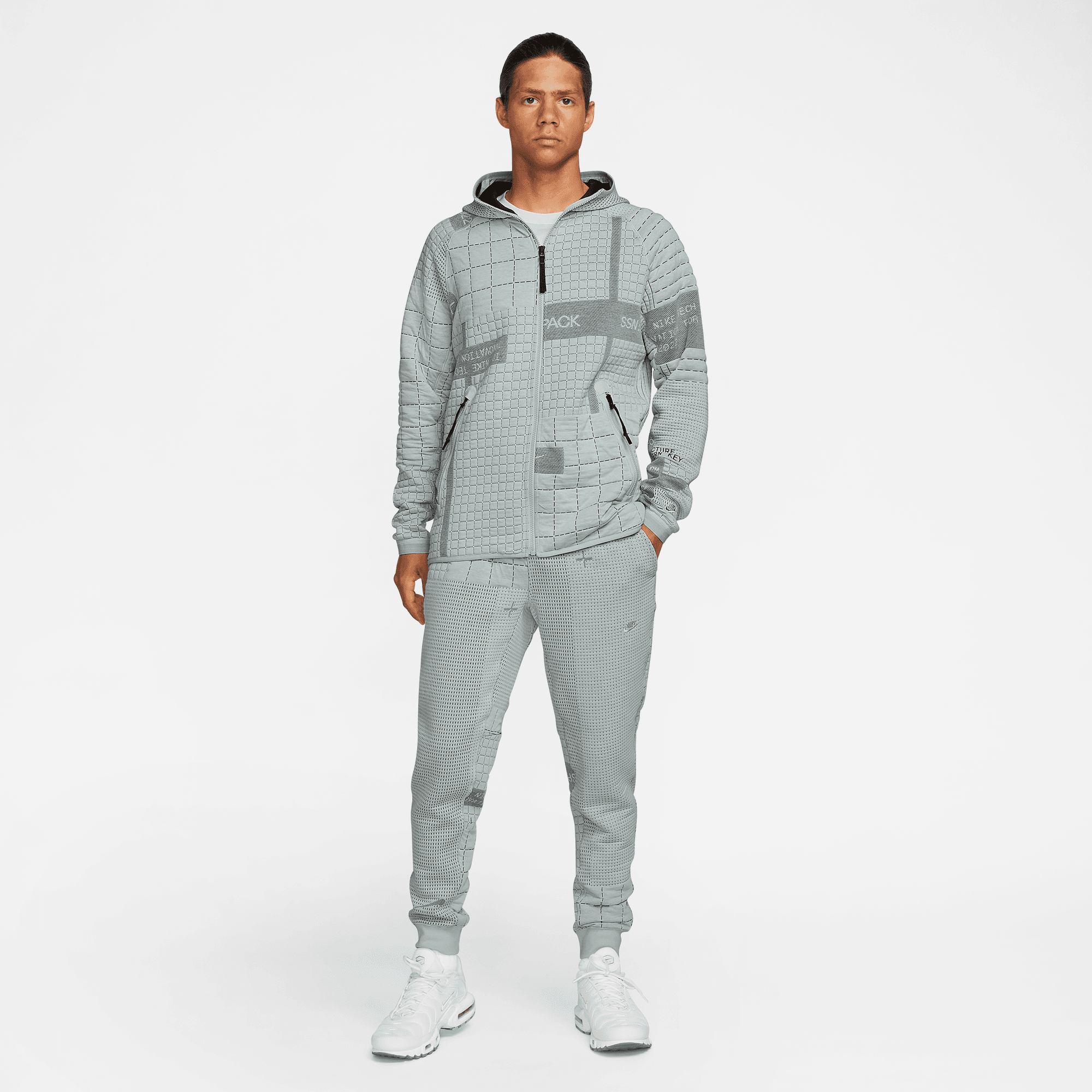 Nike Sportswear ADV Tech Engineered Fleece Pants - Men - GBNY