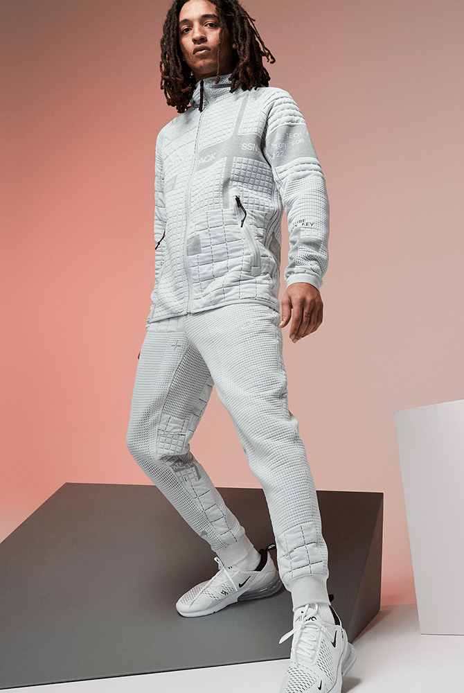 Nike tech fleece sales fit