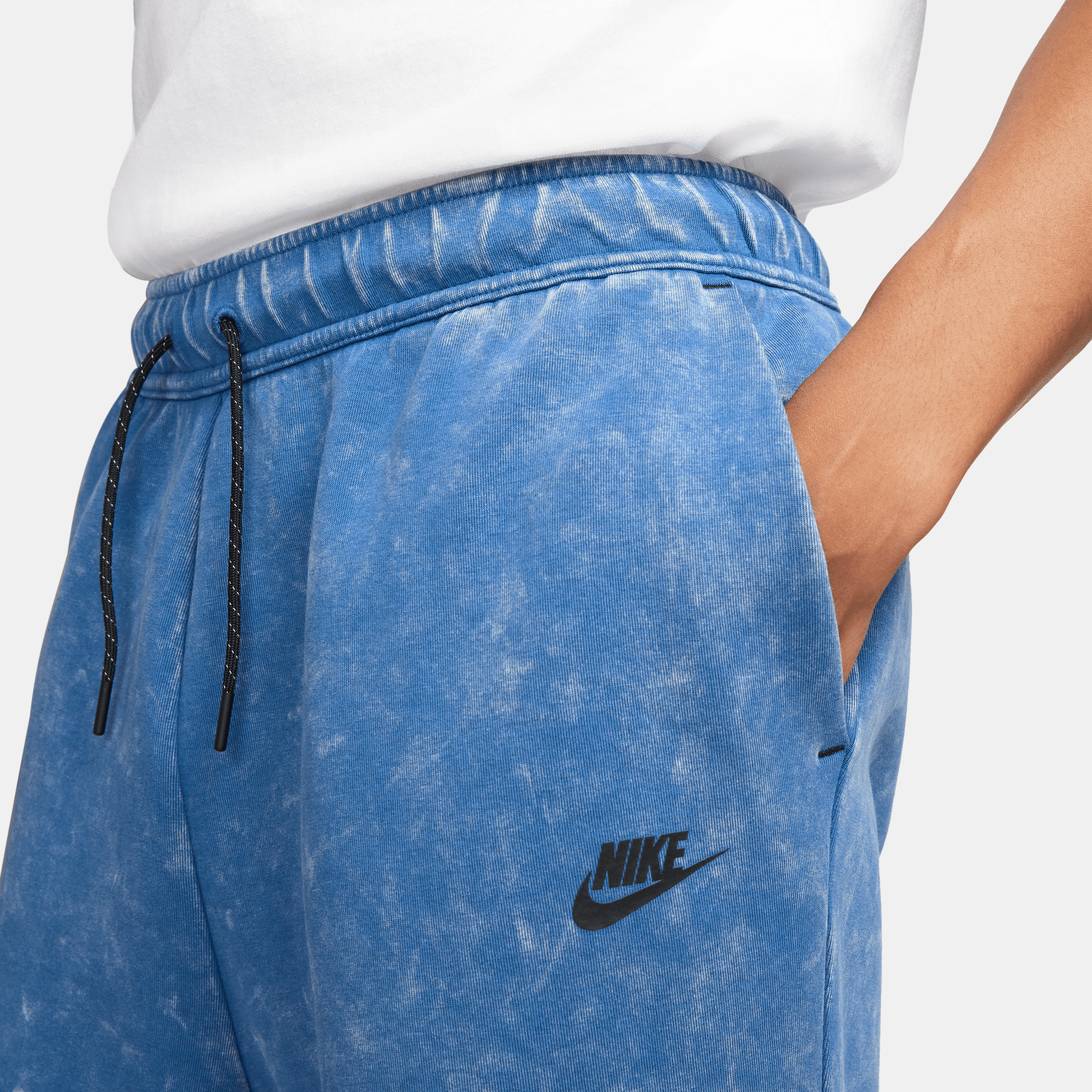 Washing nike top tech fleece