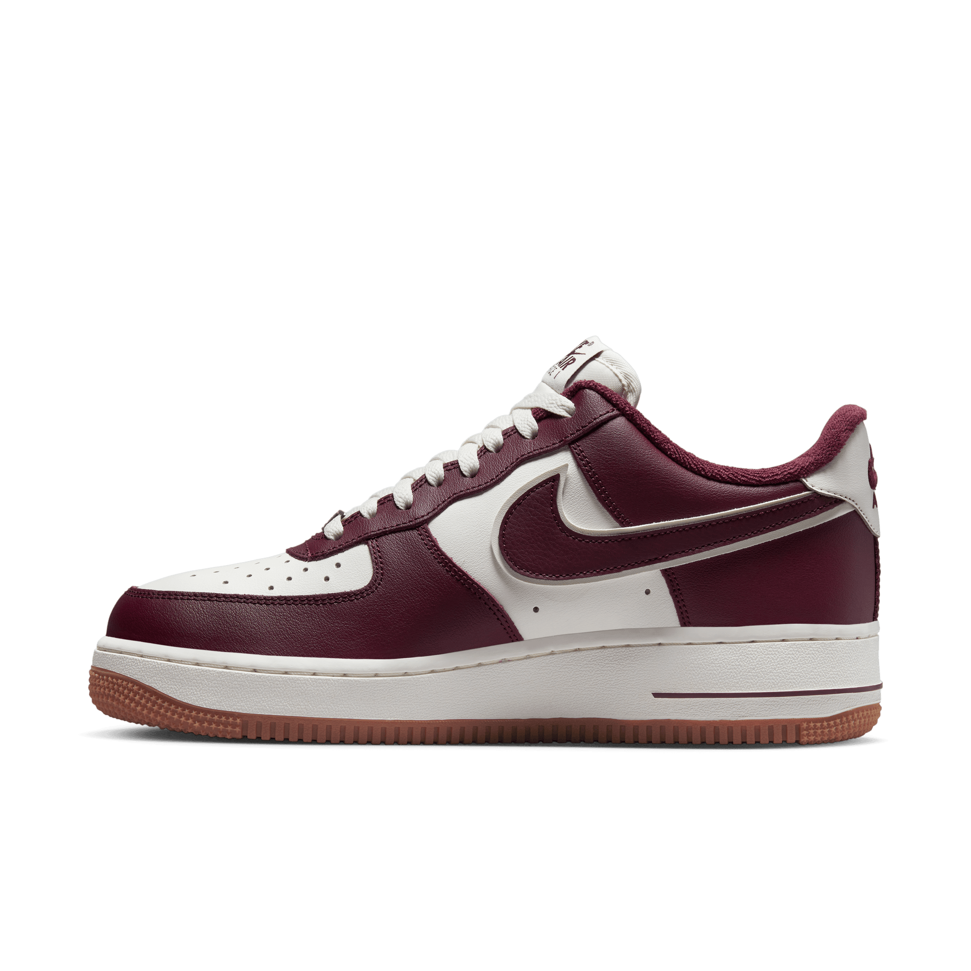 Nike Men's Air Force 1 '07 LV8 World Champ Shoes