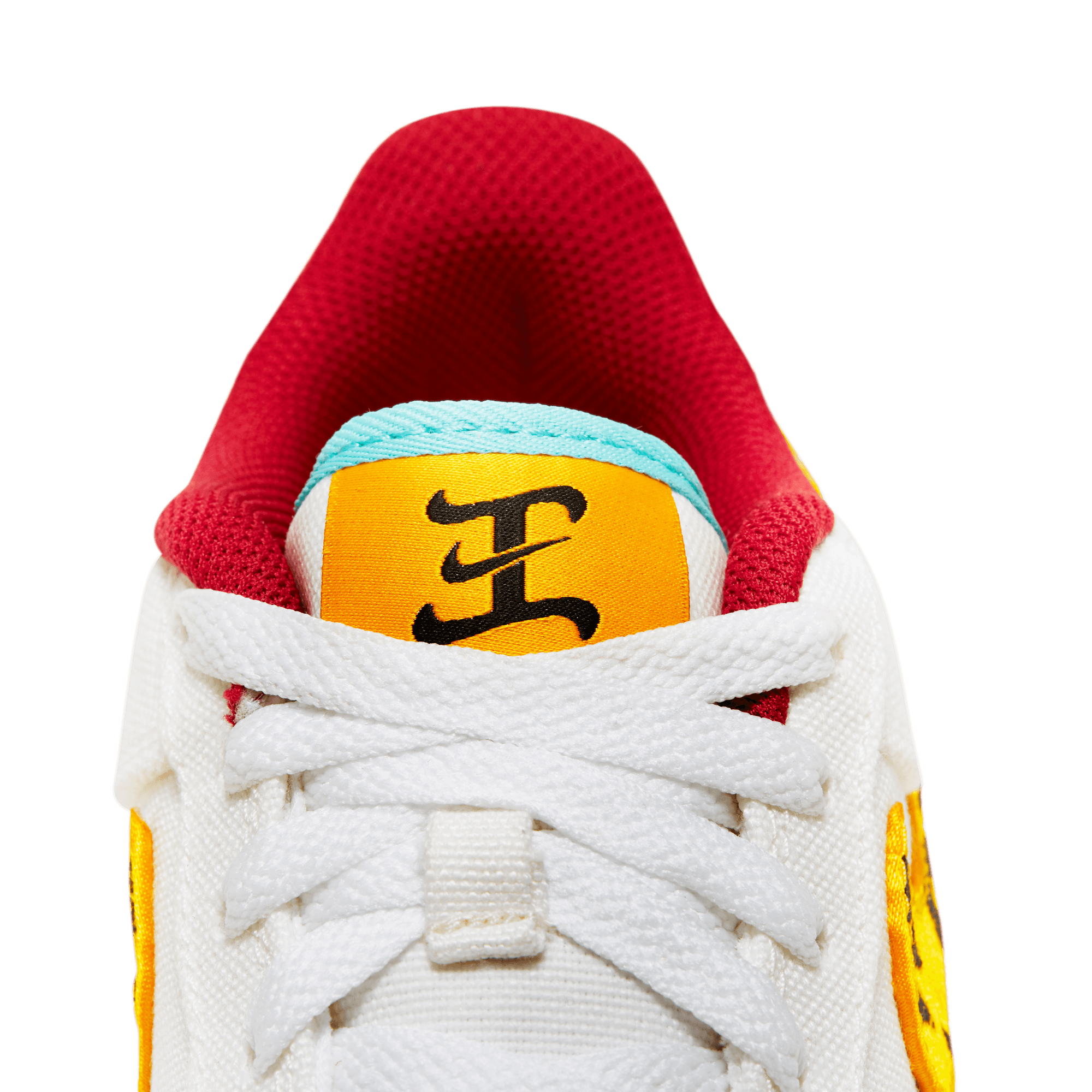Air Force 1 LV8 Grade School Lifestyle Shoe (White/Gold)