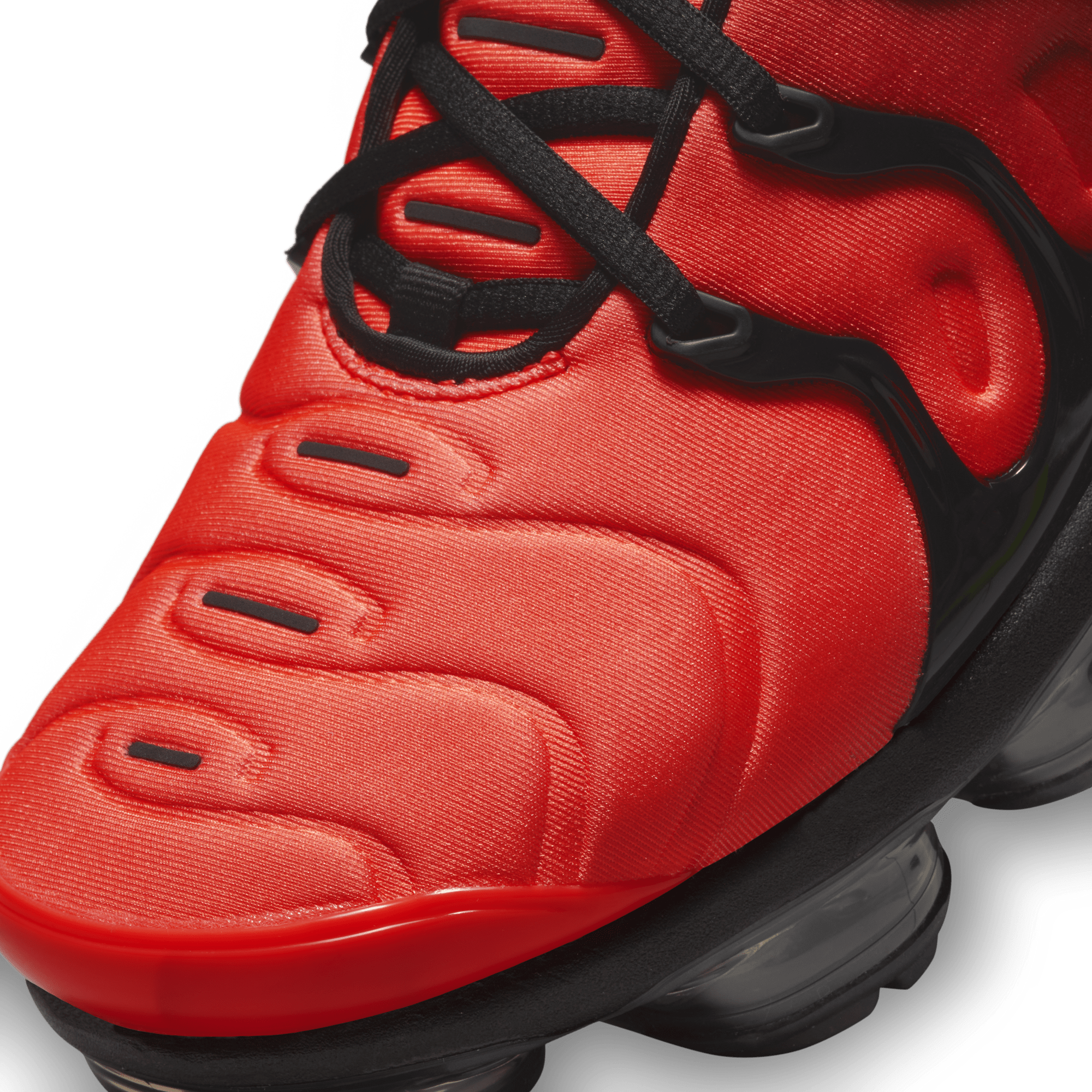 Vapormax plus hotsell tn red