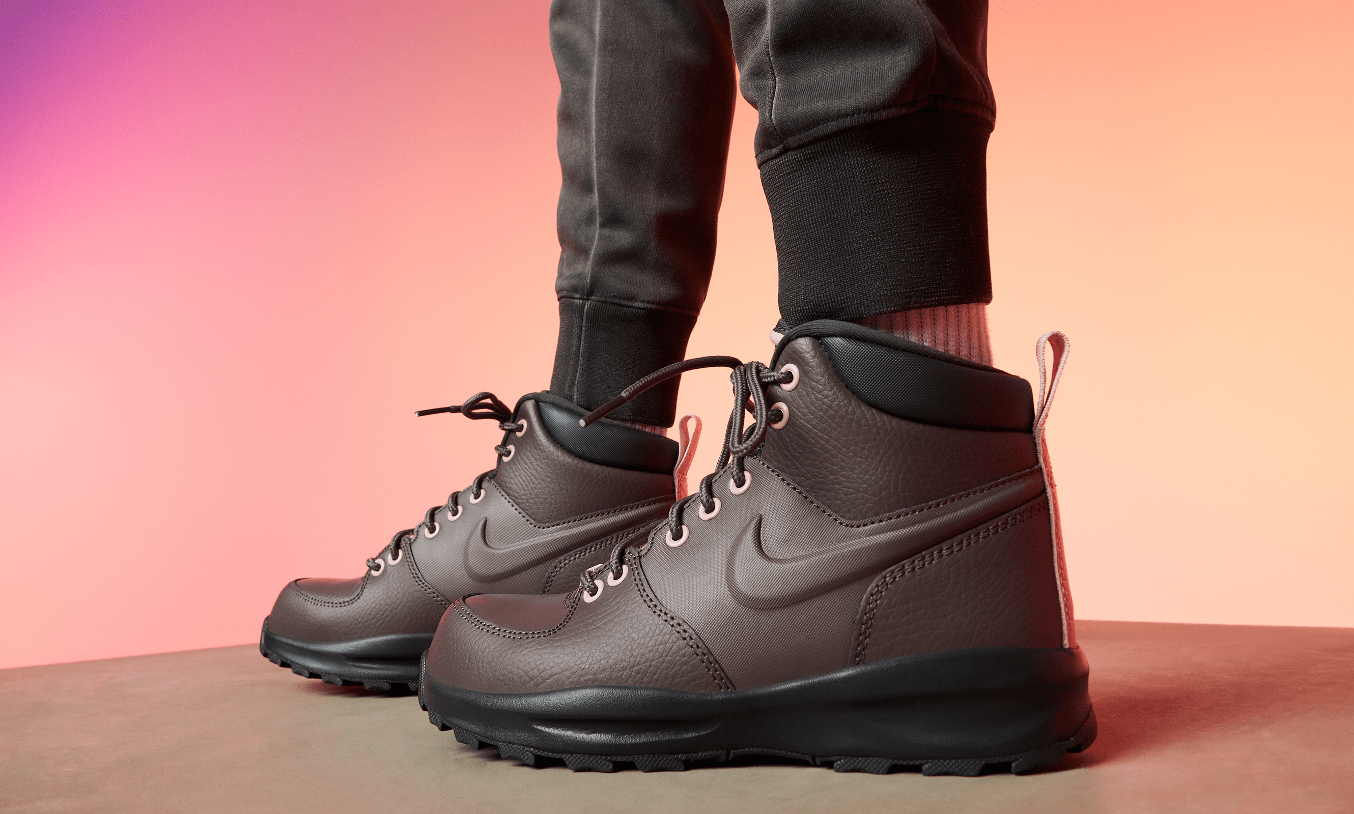 nike manoa boots foot locker