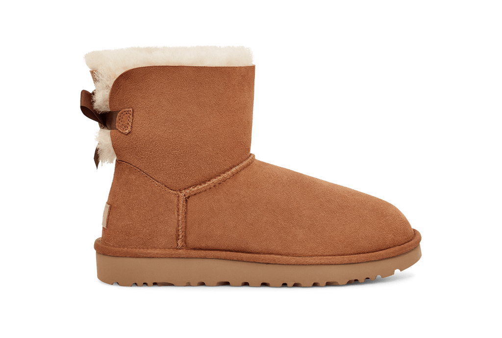 靴 UGG HAILEY(23cm) Hailey Bieber Wore Platform Ugg Boots That Keep Selling Out